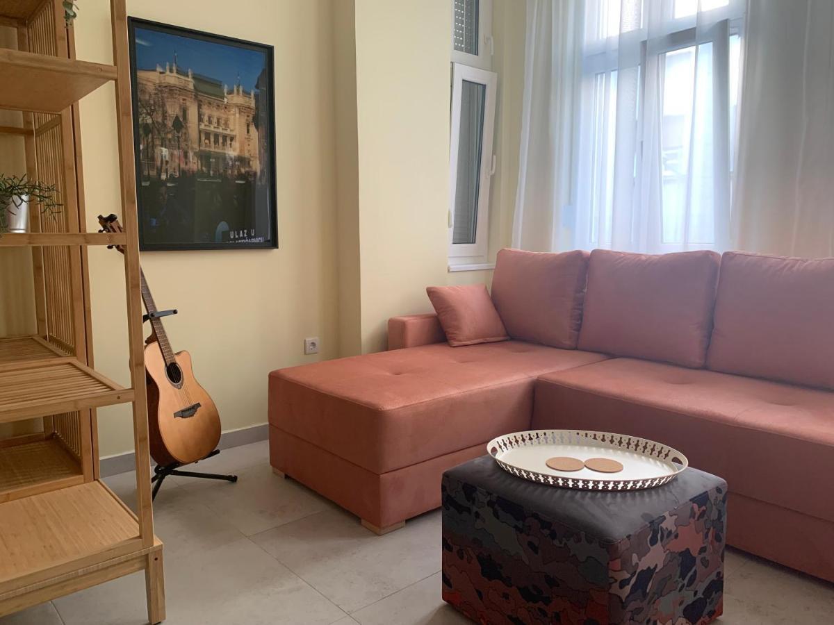 Ferienwohnung Sunlit Artist Studio Belgrad Exterior foto