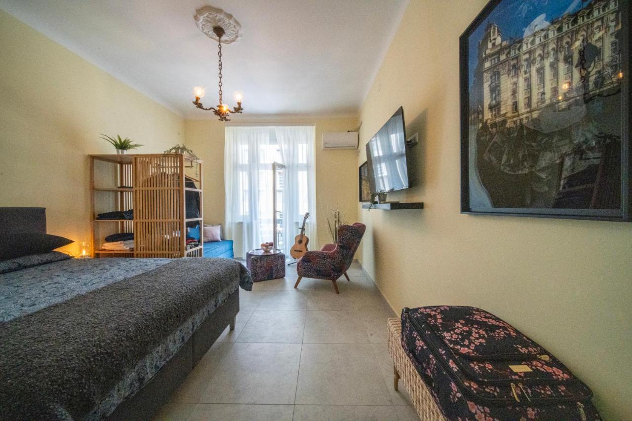 Ferienwohnung Sunlit Artist Studio Belgrad Exterior foto